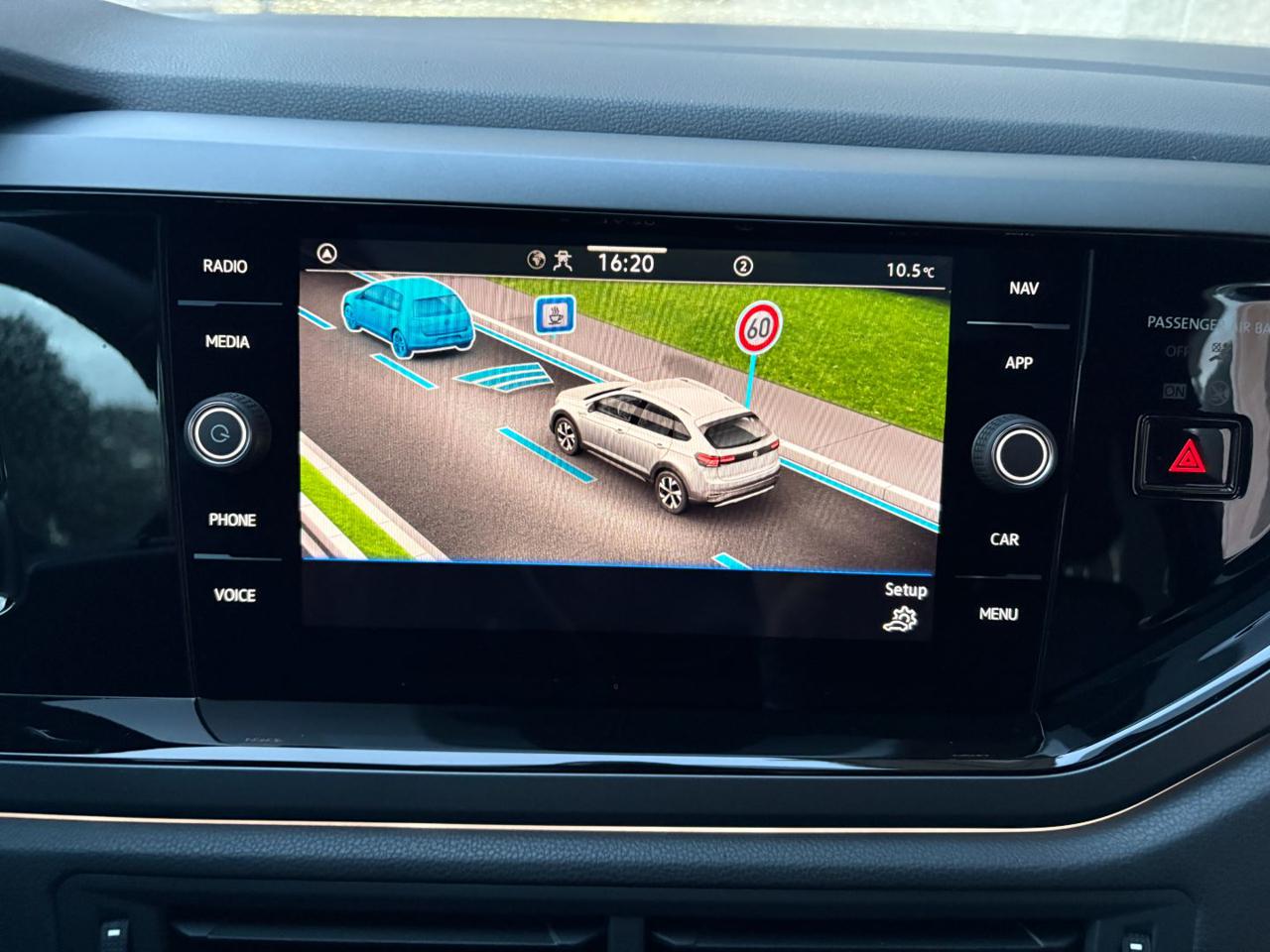 VOLKSWAGEN Taigo 1.0 TSI 116 CV DSG R-Line TETTO APR/PAN - 28