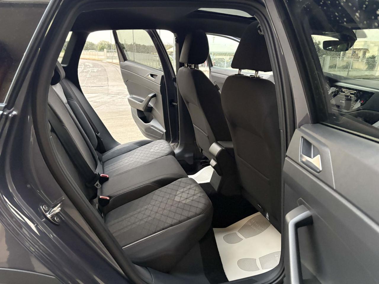 VOLKSWAGEN Taigo 1.0 TSI 116 CV DSG R-Line TETTO APR/PAN - 12