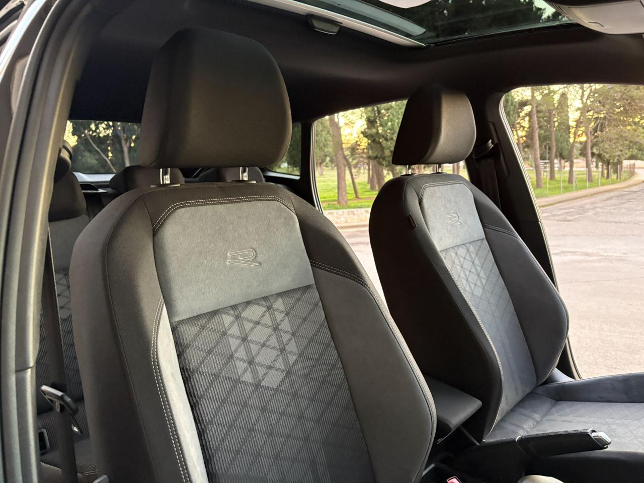 VOLKSWAGEN Taigo 1.0 TSI 110 CV DSG R-Line TETTO APR/PAN - 12