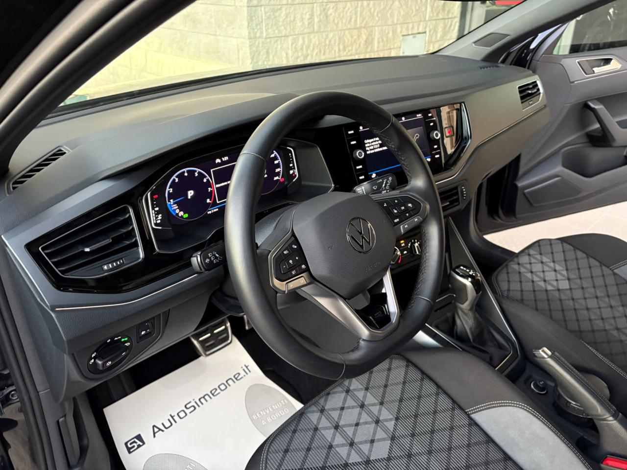 VOLKSWAGEN Taigo 1.0 TSI 110 CV DSG R-Line TETTO APR/PAN - 15