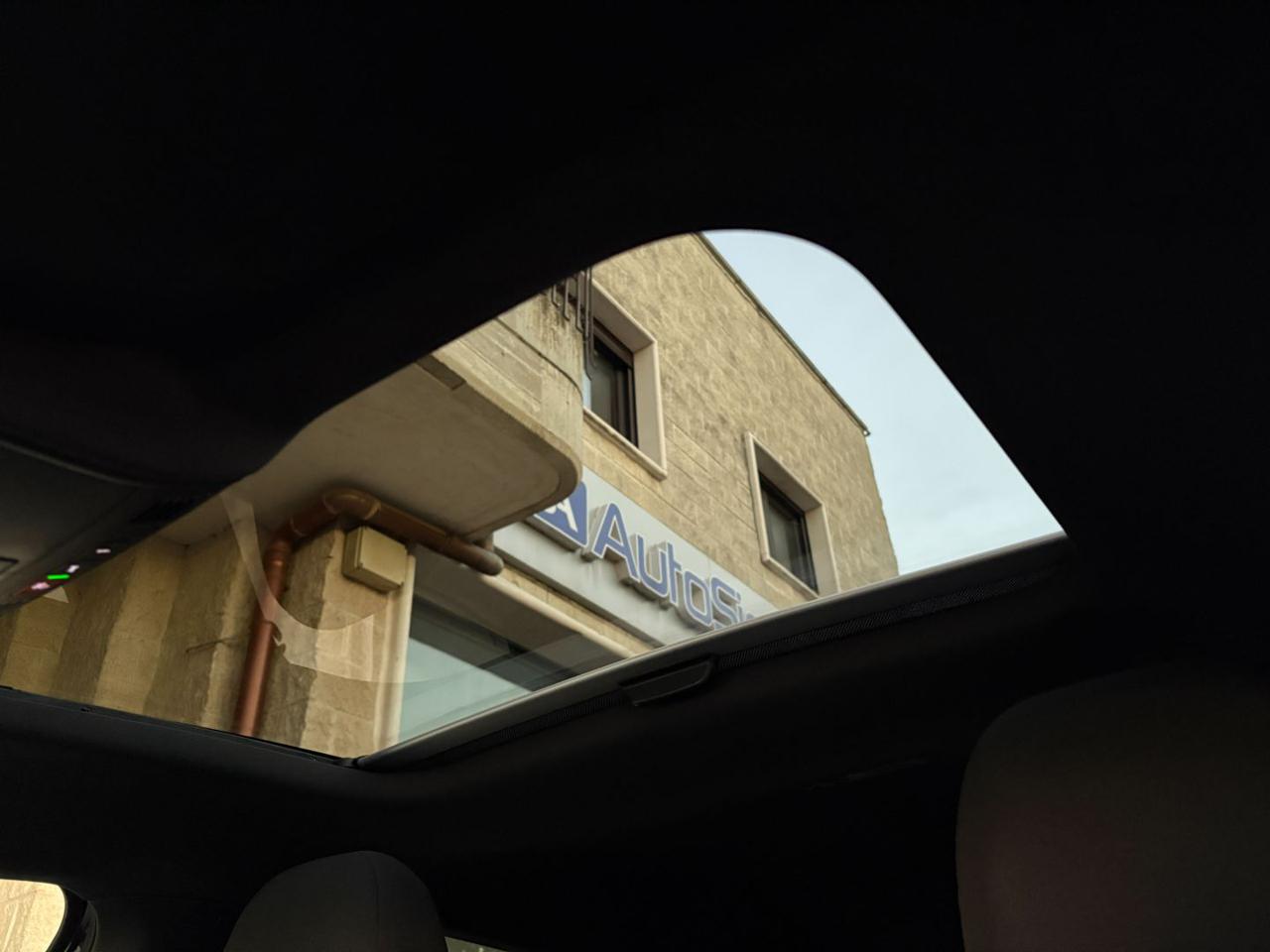 VOLKSWAGEN Taigo 1.0 TSI 110 CV DSG R-Line TETTO APR/PAN - 32