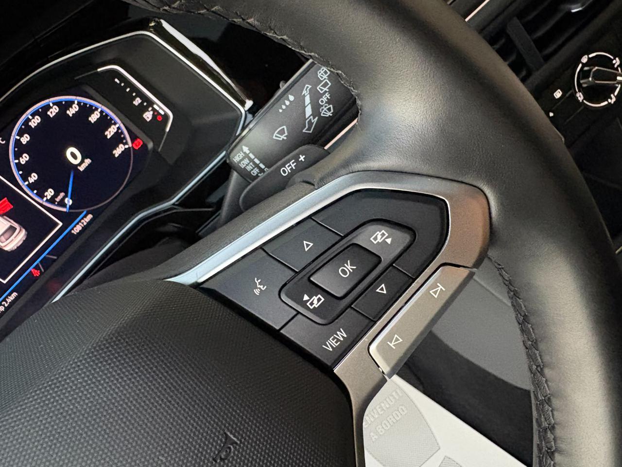 VOLKSWAGEN Taigo 1.0 TSI 110 CV DSG R-Line TETTO APR/PAN - 24