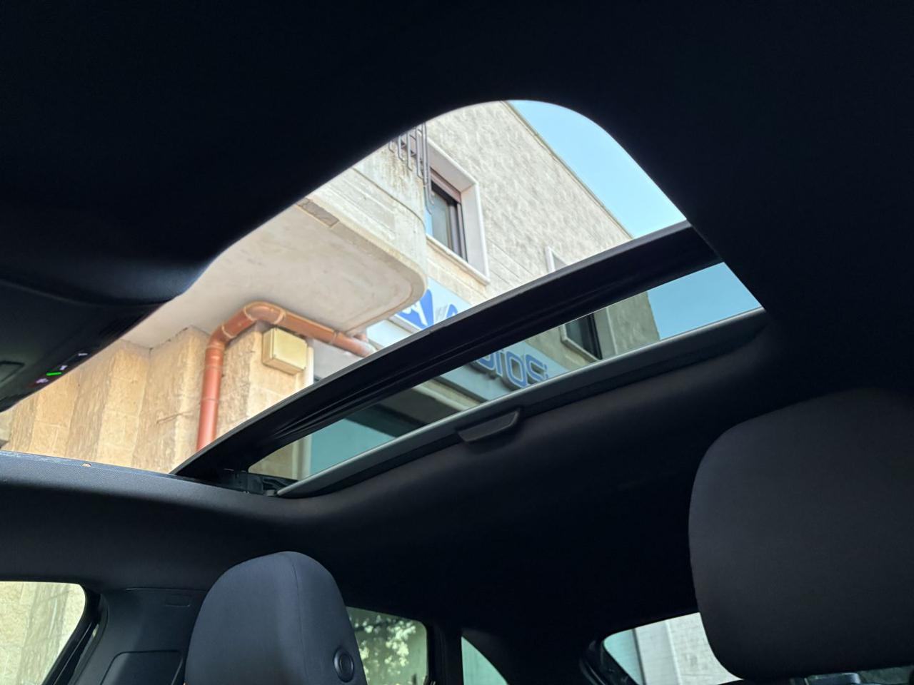 VOLKSWAGEN Taigo 1.0 TSI 110 CV DSG R-Line TETTO APR/PAN - 9