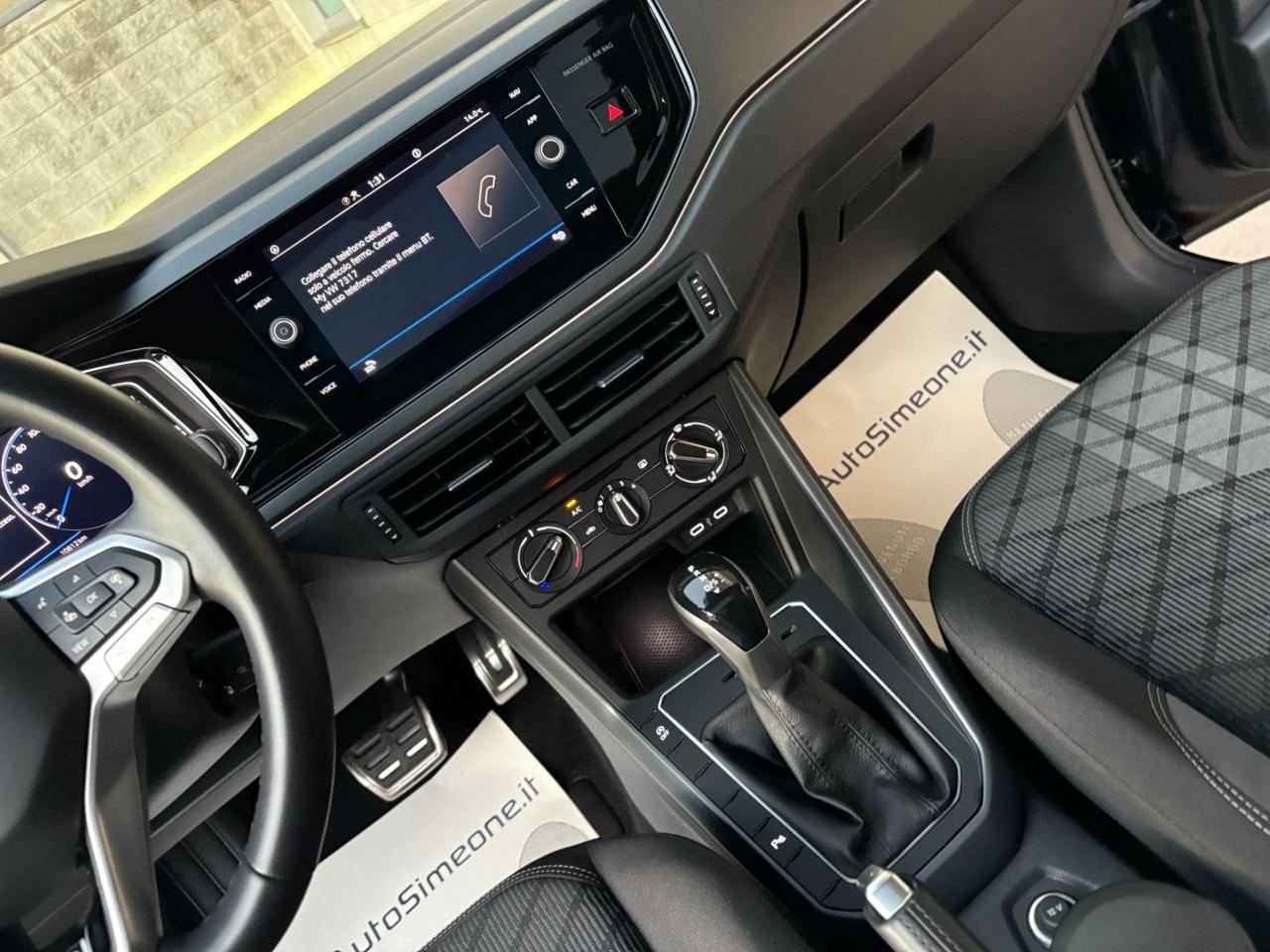 VOLKSWAGEN Taigo 1.0 TSI 110 CV DSG R-Line TETTO APR/PAN - 22