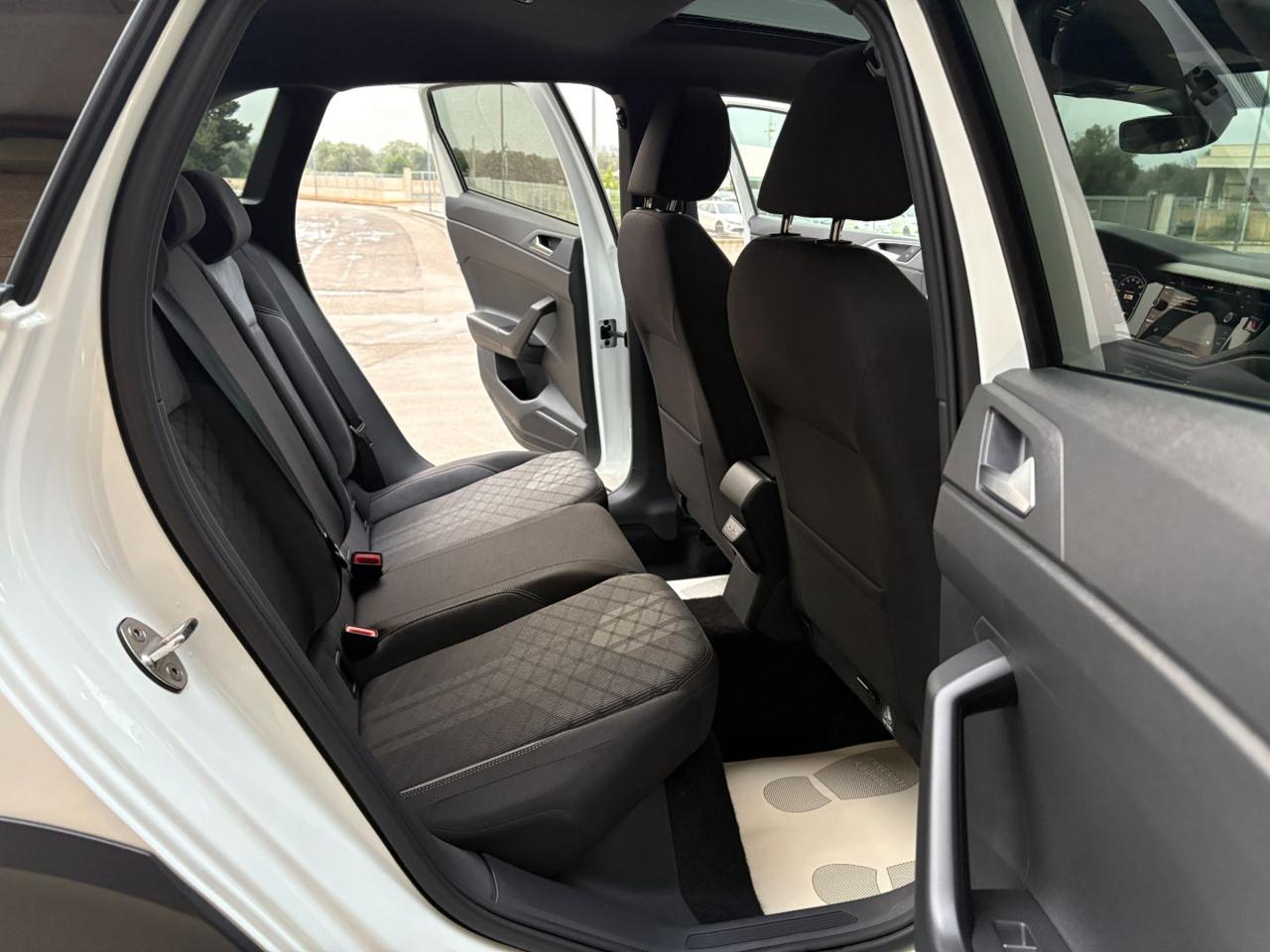 VOLKSWAGEN Taigo 1.0 TSI 116 CV DSG R-Line TETTO APR/PAN - 14