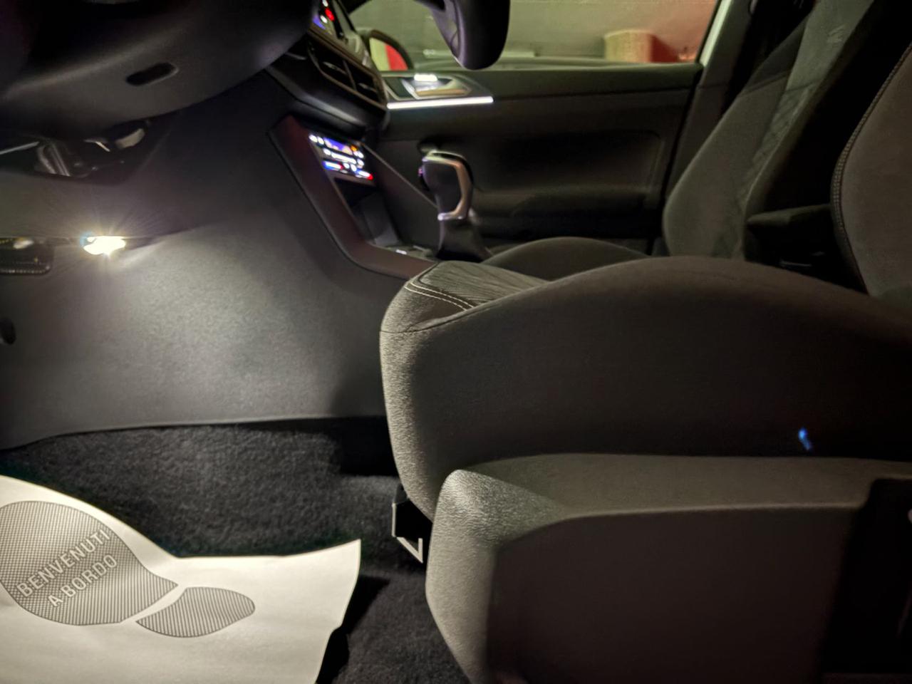 VOLKSWAGEN Taigo 1.0 TSI 116 CV DSG R-Line TETTO APR/PAN - 31