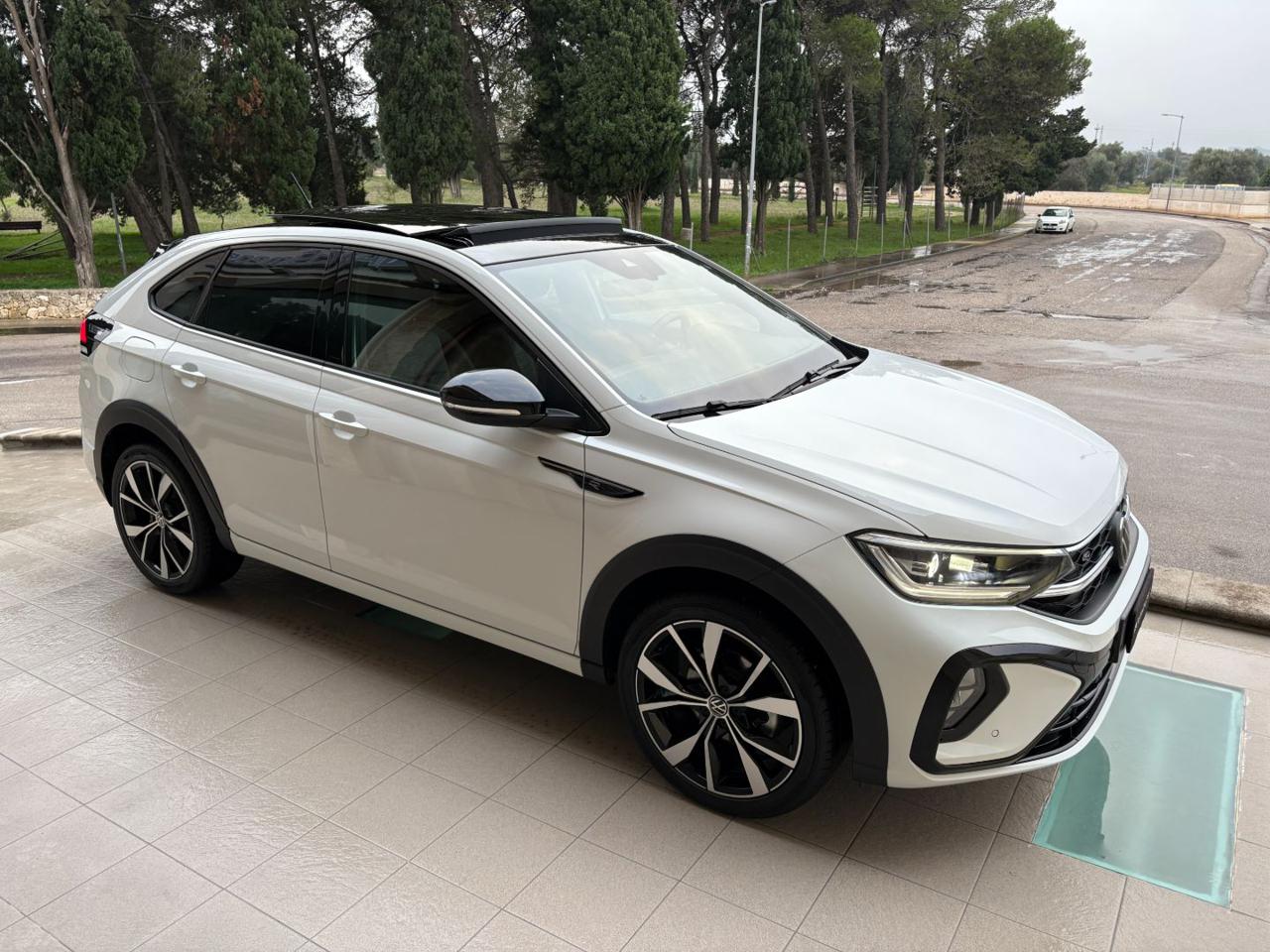 VOLKSWAGEN Taigo 1.0 TSI 116 CV DSG R-Line TETTO APR/PAN - 3