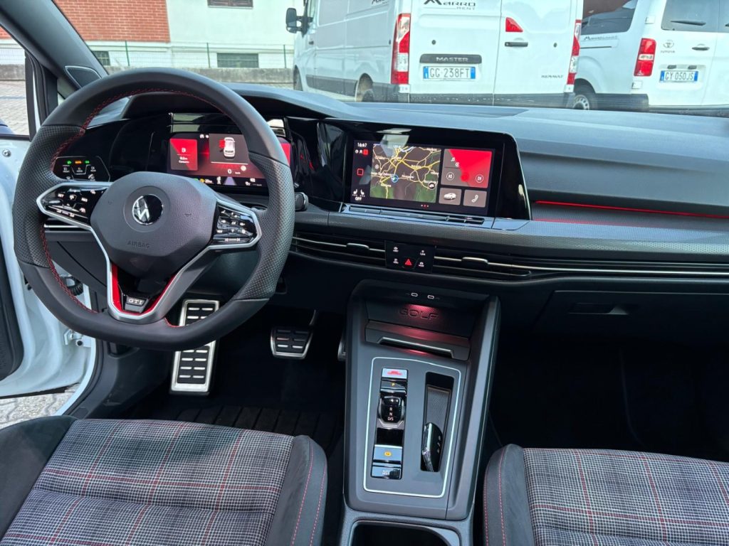 VOLKSWAGEN Golf 8 2.0 TSI DSG GTI fari MATRIX Armon Cardon - 14