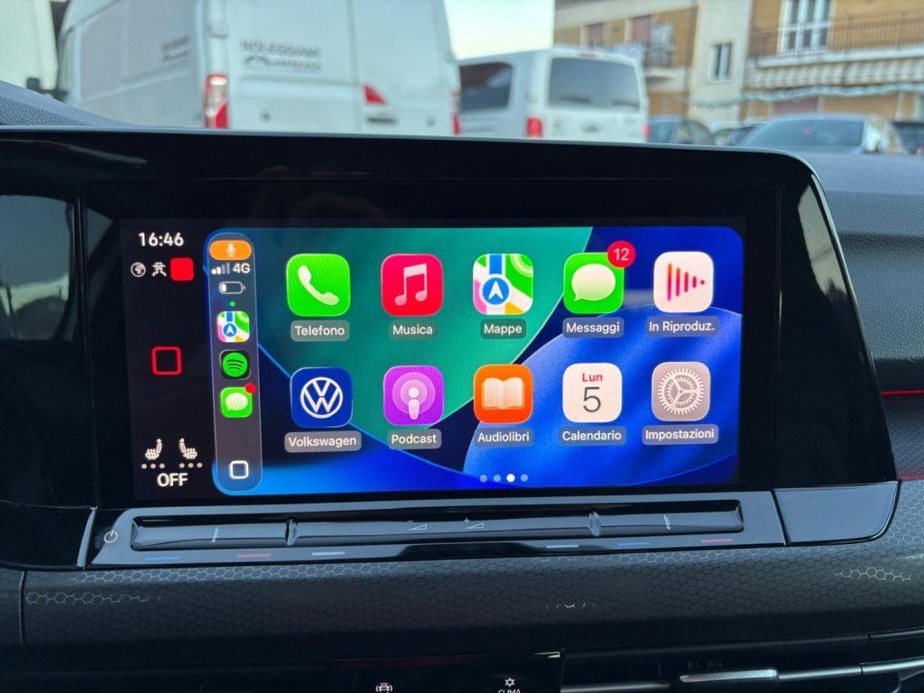 VOLKSWAGEN Golf 8 2.0 TSI DSG GTI fari MATRIX Armon Cardon - 19