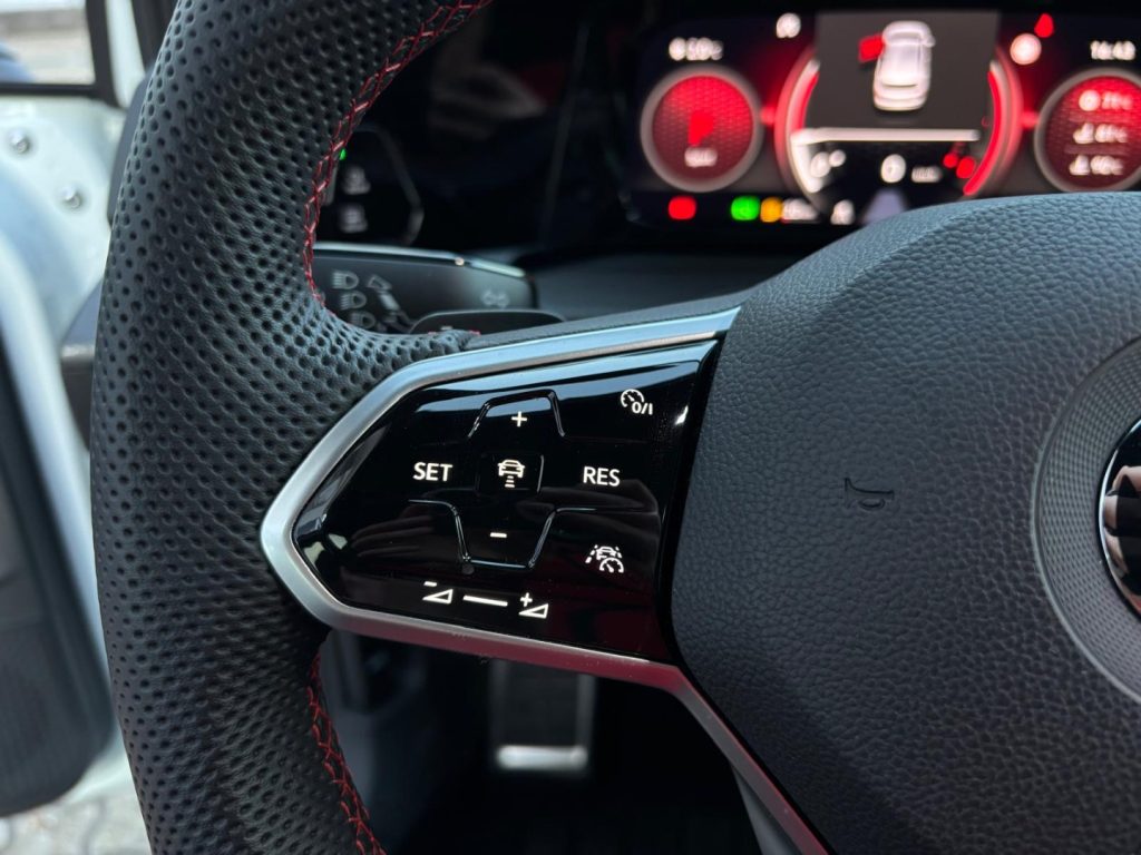 VOLKSWAGEN Golf 8 2.0 TSI DSG GTI fari MATRIX Armon Cardon - 21