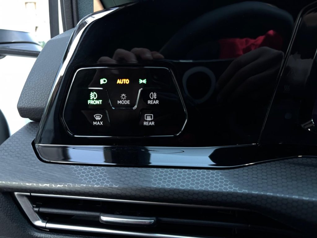 VOLKSWAGEN Golf 8 2.0 TSI DSG GTI fari MATRIX Armon Cardon - 24