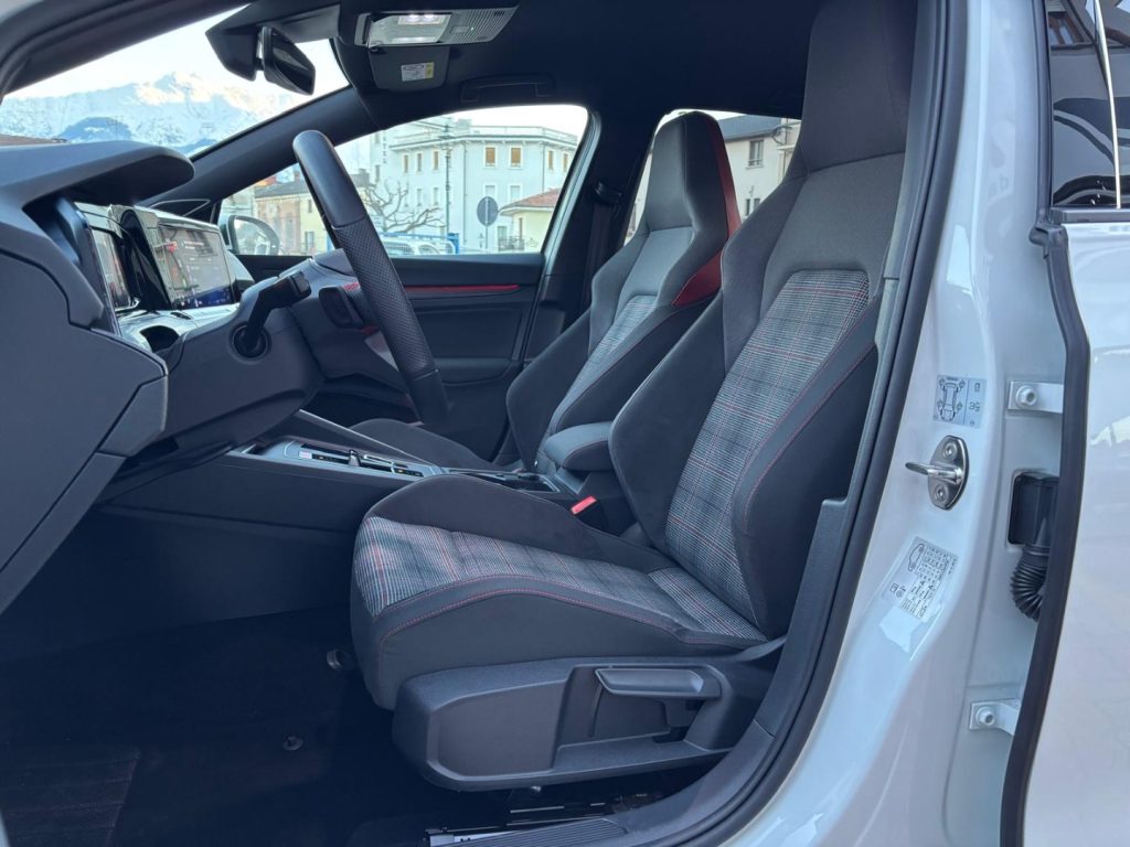 VOLKSWAGEN Golf 8 2.0 TSI DSG GTI fari MATRIX Armon Cardon - 11