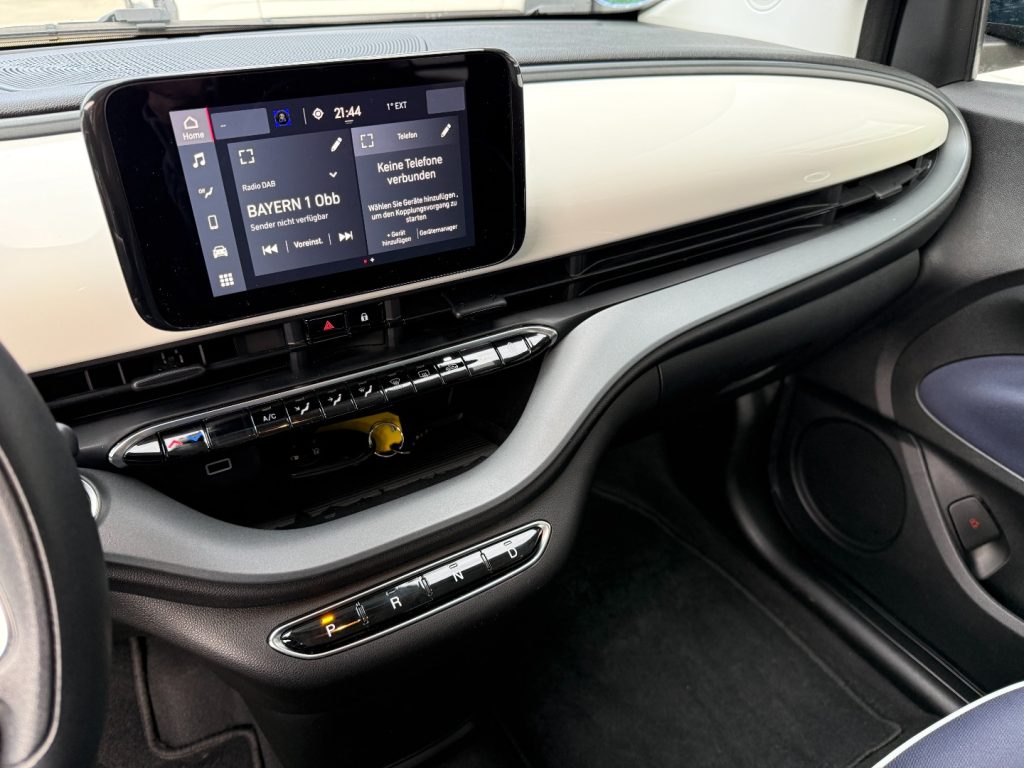 FIAT 500e 23,8 kWh Action DAB+ Uconnect Link Keyless - 8