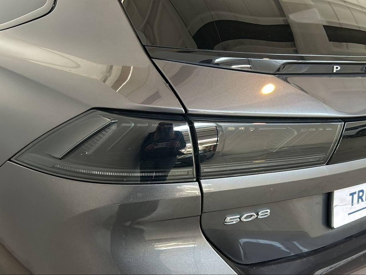 PEUGEOT 508 Plug-in Hybrid 225 e-EAT8 SW GT - 40