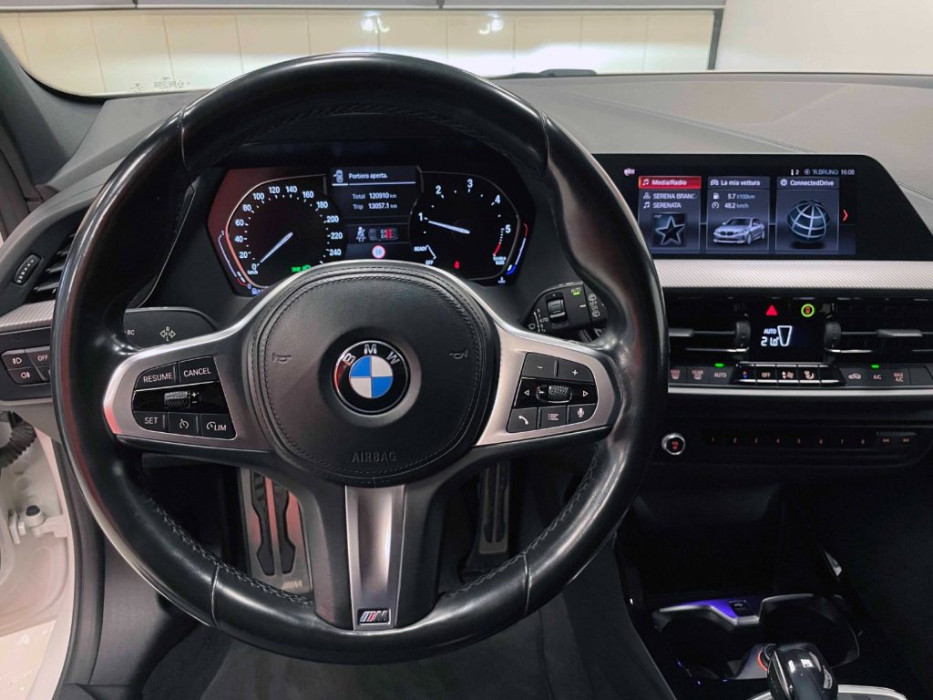 BMW 116 D M-SPORT AUTO - IVA DEDUCIBILE - 22