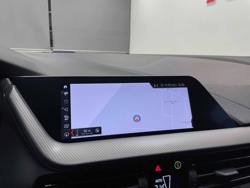 BMW 116 D M-SPORT AUTO - IVA DEDUCIBILE - 27