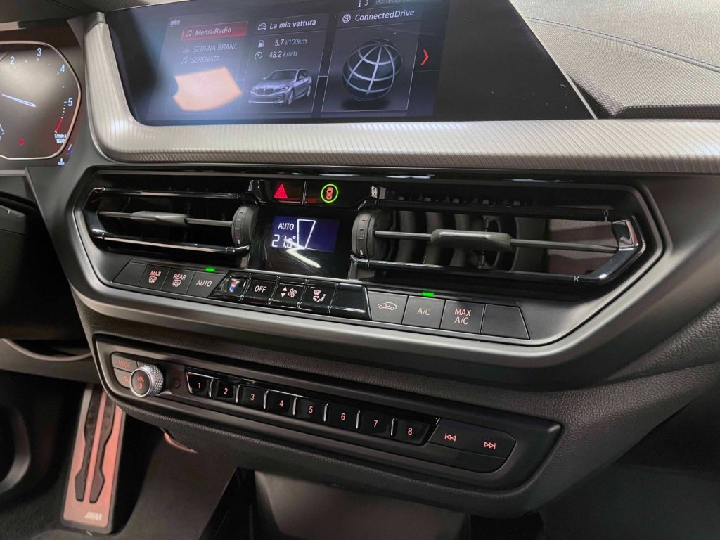 BMW 116 D M-SPORT AUTO - IVA DEDUCIBILE - 24