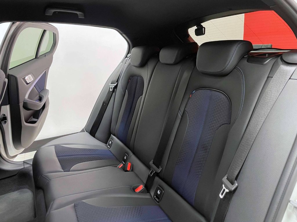 BMW 116 D M-SPORT AUTO - IVA DEDUCIBILE - 29