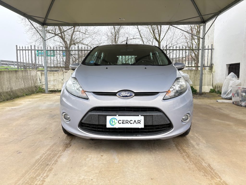 FORD Fiesta 1.4 TDCi 70CV 5 porte Titanium OK NEOPATENTATI - 2