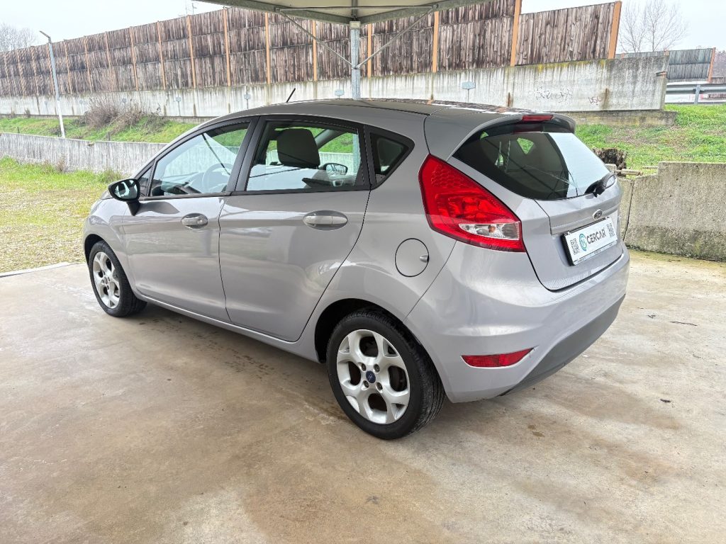 FORD Fiesta 1.4 TDCi 70CV 5 porte Titanium OK NEOPATENTATI - 6
