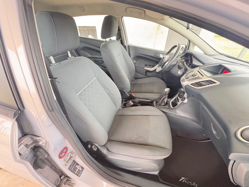 FORD Fiesta 1.4 TDCi 70CV 5 porte Titanium OK NEOPATENTATI - 11