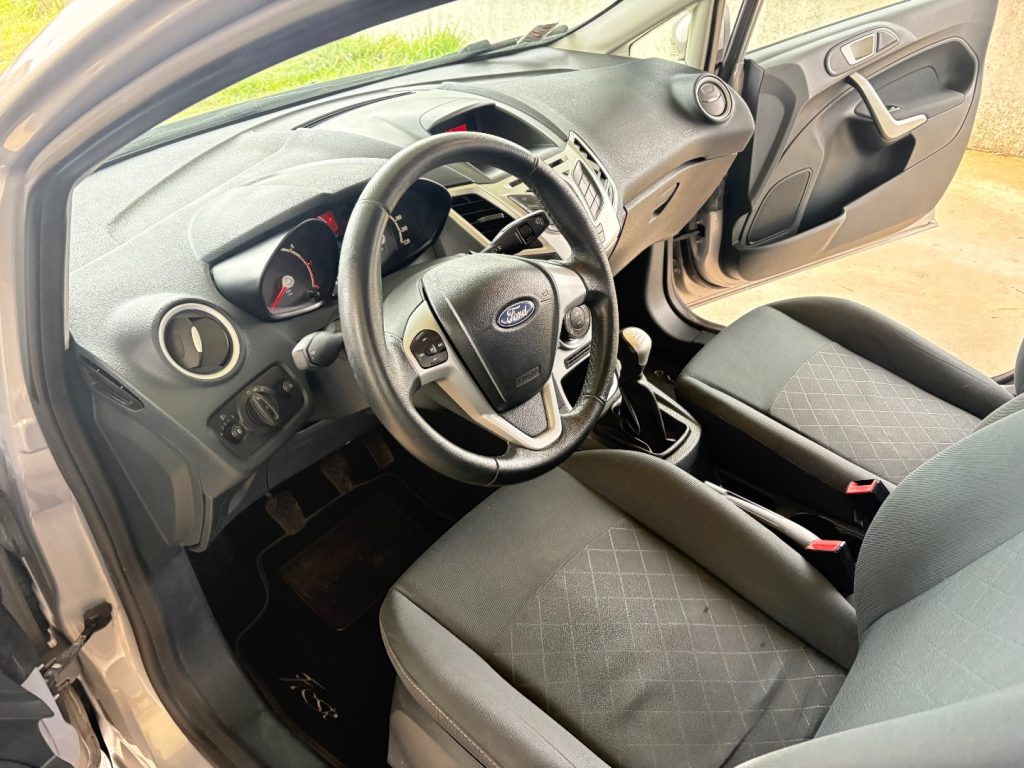 FORD Fiesta 1.4 TDCi 70CV 5 porte Titanium OK NEOPATENTATI - 9