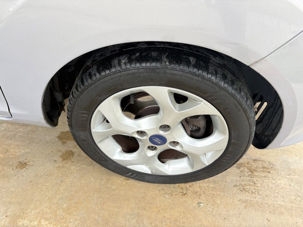 FORD Fiesta 1.4 TDCi 70CV 5 porte Titanium OK NEOPATENTATI - 36