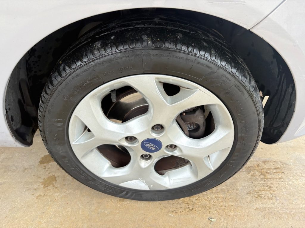 FORD Fiesta 1.4 TDCi 70CV 5 porte Titanium OK NEOPATENTATI - 42