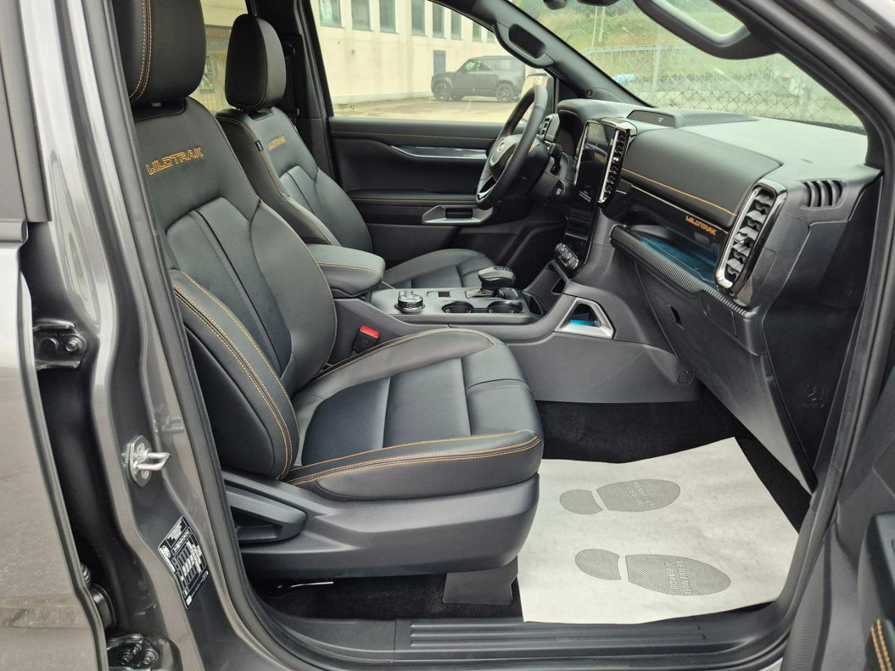 FORD Ranger 2.0 ECOBLUE aut. 205 CV DC Wildtrak 5 posti - 11