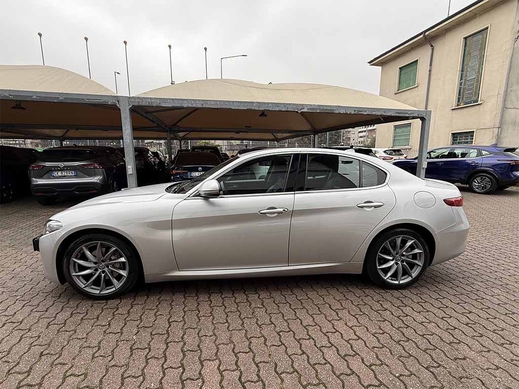 ALFA ROMEO Giulia 2.2 t Sprint TELECAMERA POST. PELLE APPLE CARPLAY - 9