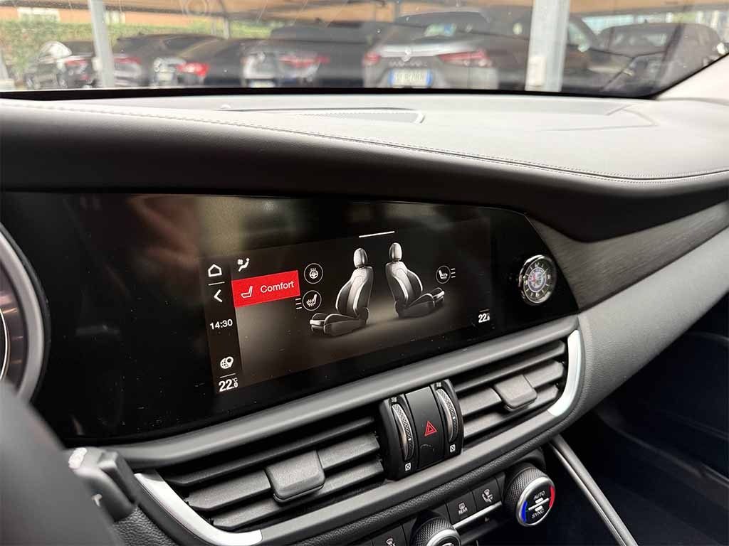 ALFA ROMEO Giulia 2.2 t Sprint TELECAMERA POST. PELLE APPLE CARPLAY - 24
