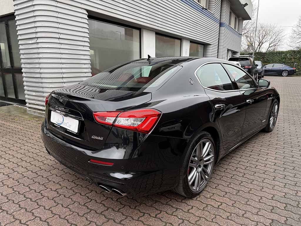 MASERATI Ghibli GRANSPORT TELECAMERA 360° CERCHI DA 20 CARPLAY - 5