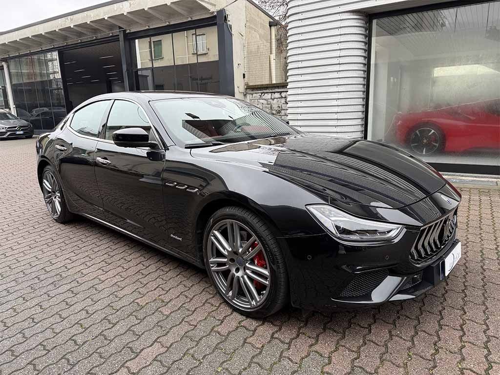 MASERATI Ghibli GRANSPORT TELECAMERA 360° CERCHI DA 20 CARPLAY - 3