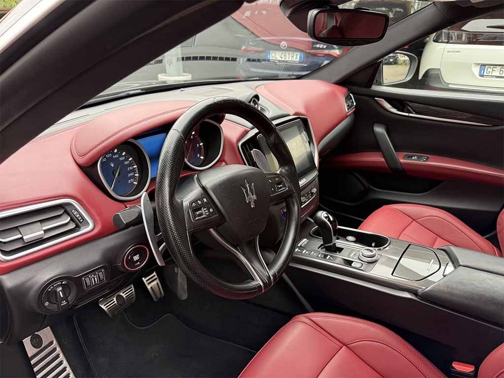 MASERATI Ghibli GRANSPORT TELECAMERA 360° CERCHI DA 20 CARPLAY - 11