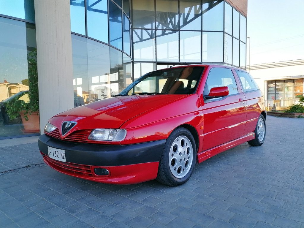 ALFA ROMEO 145 2.0i 16V Twin Spark cat Quadrifoglio - 21