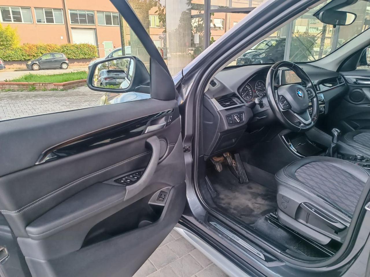 BMW X1 sDrive18d xLine - 18