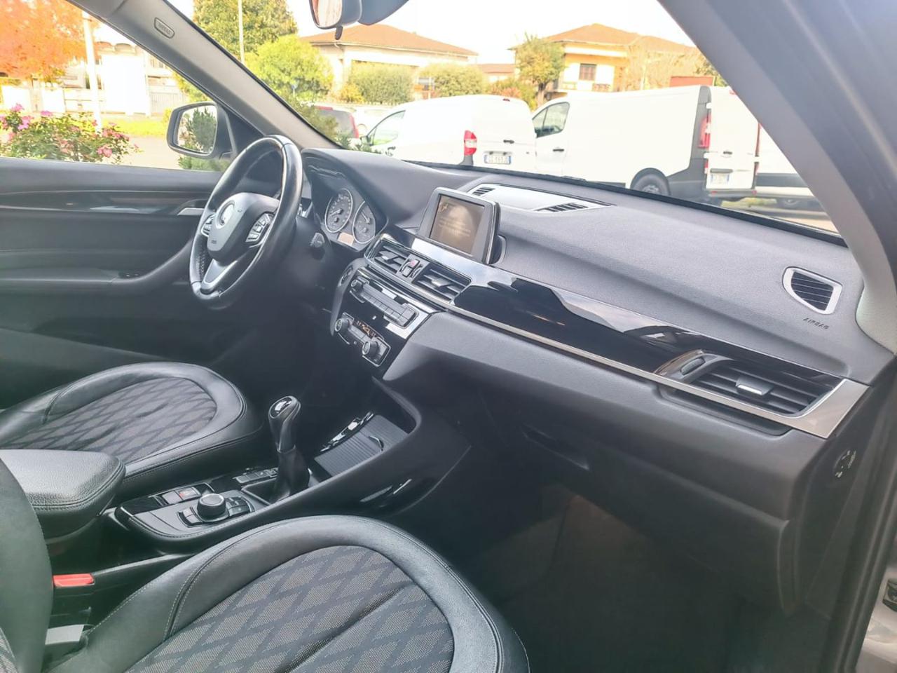 BMW X1 sDrive18d xLine - 10