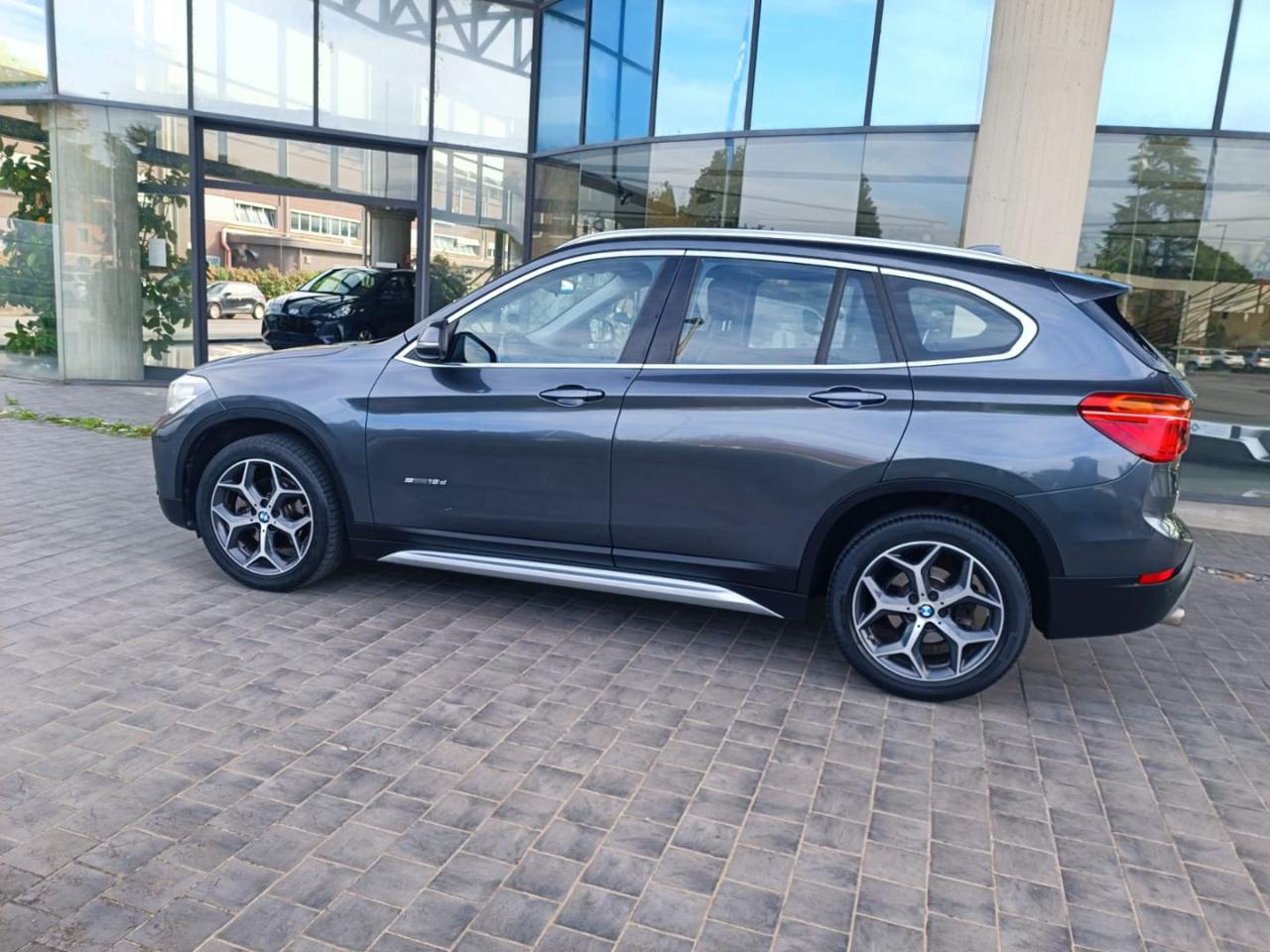 BMW X1 sDrive18d xLine - 26