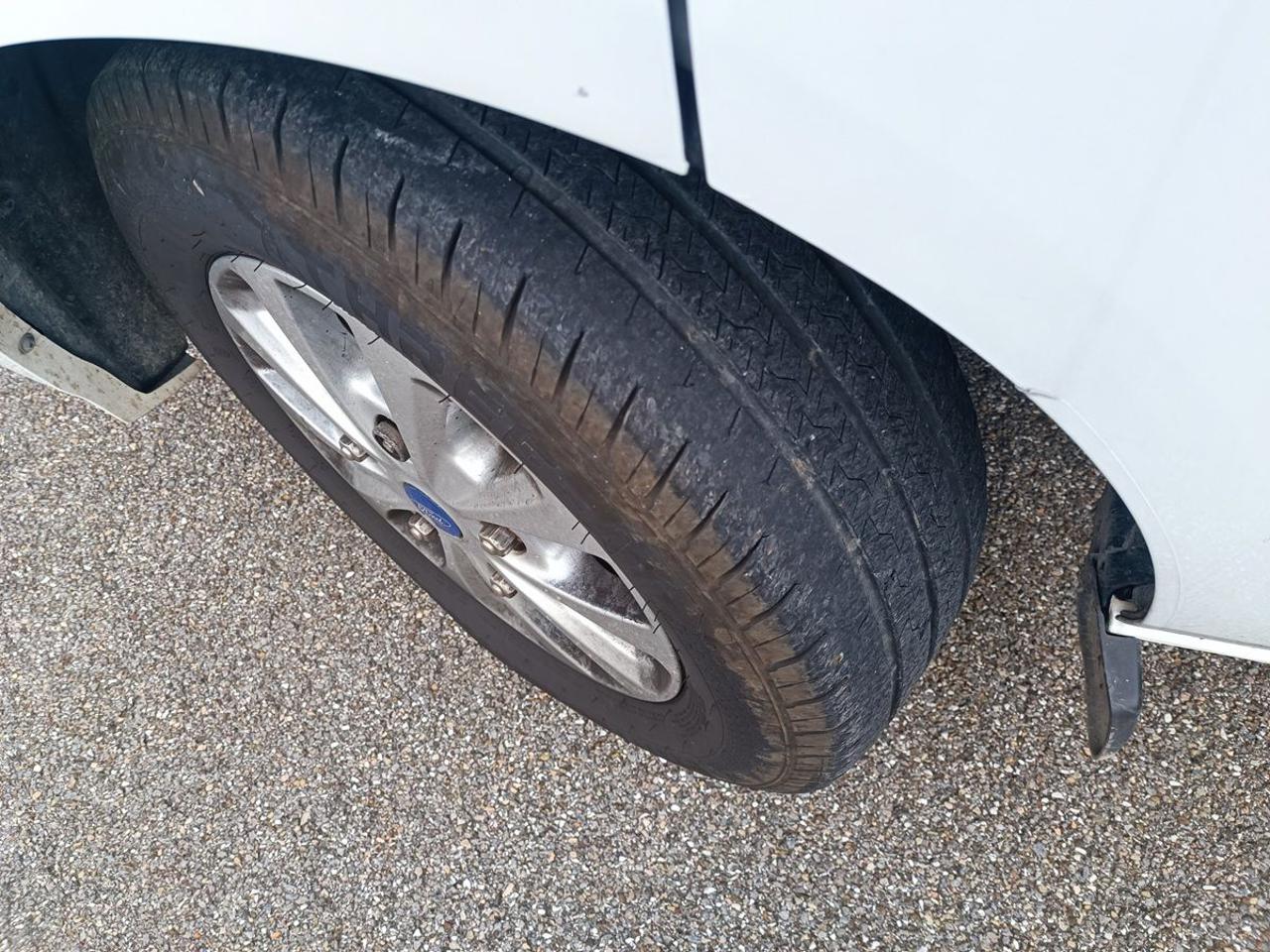 FORD Tourneo Custom 320 2.0 TDCi 130CV aut. PL Trend - 25