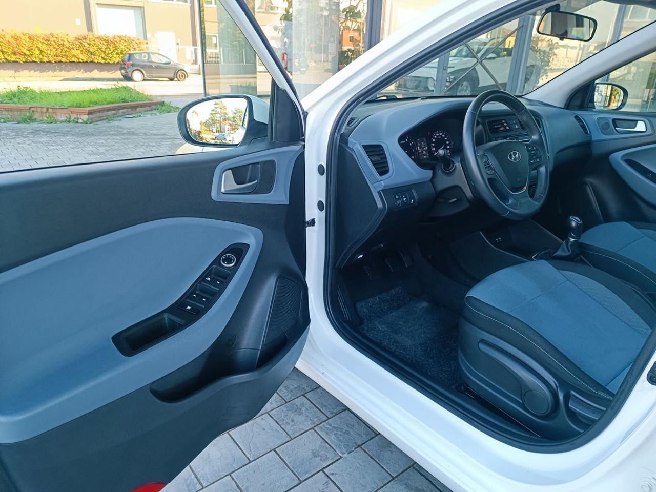 HYUNDAI i20 1.2 84 CV 5 porte Comfort - 7