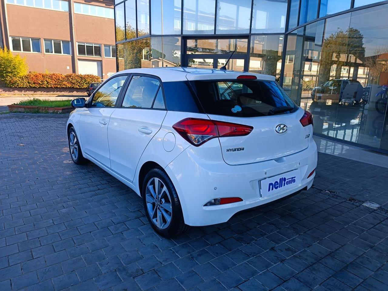 HYUNDAI i20 1.2 84 CV 5 porte Comfort - 24