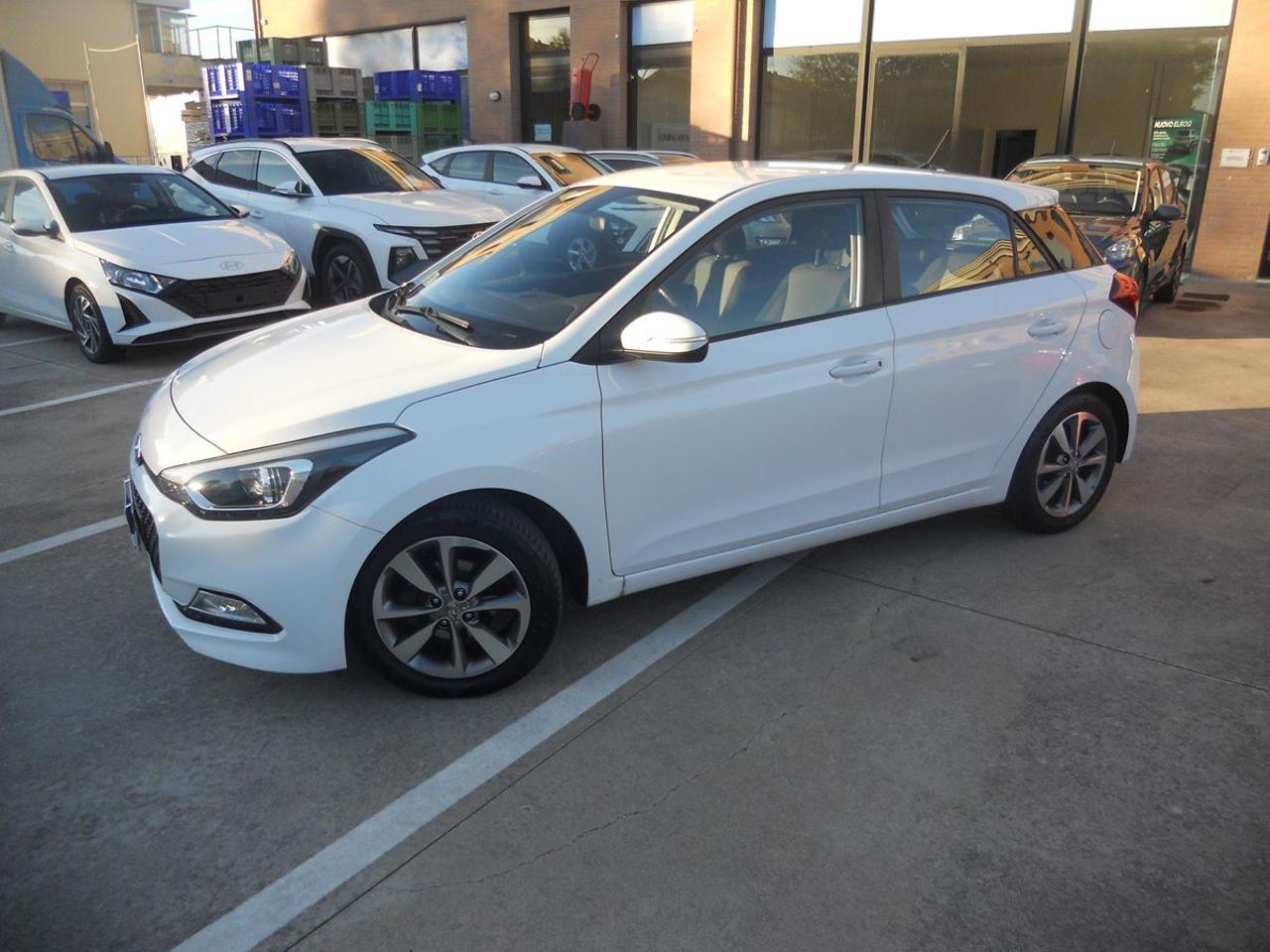 HYUNDAI i20 1.2 84 CV 5 porte Econext Comfort - 2