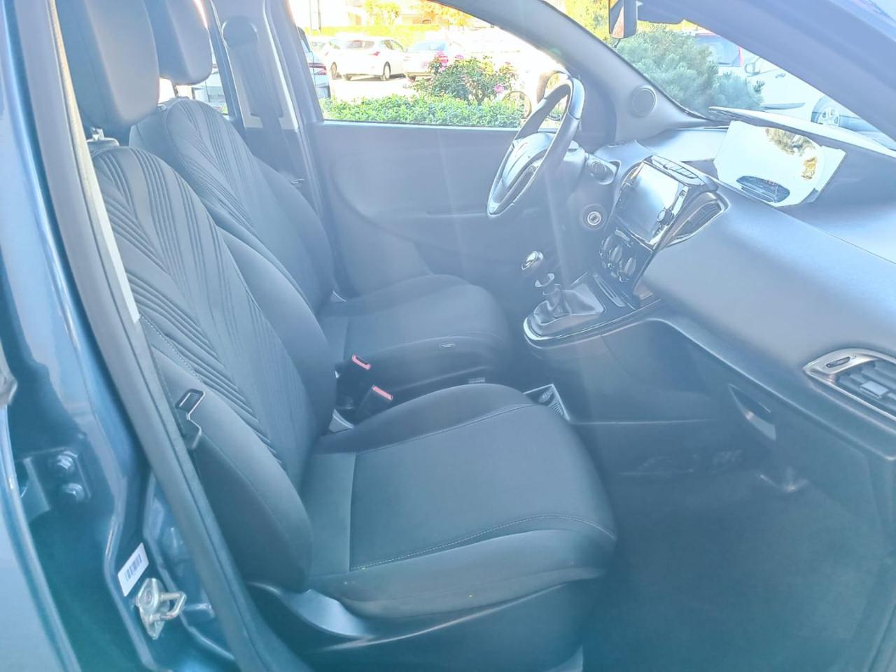 LANCIA Ypsilon 1.0 FireFly 5 porte S&S Hybrid Gold - 17