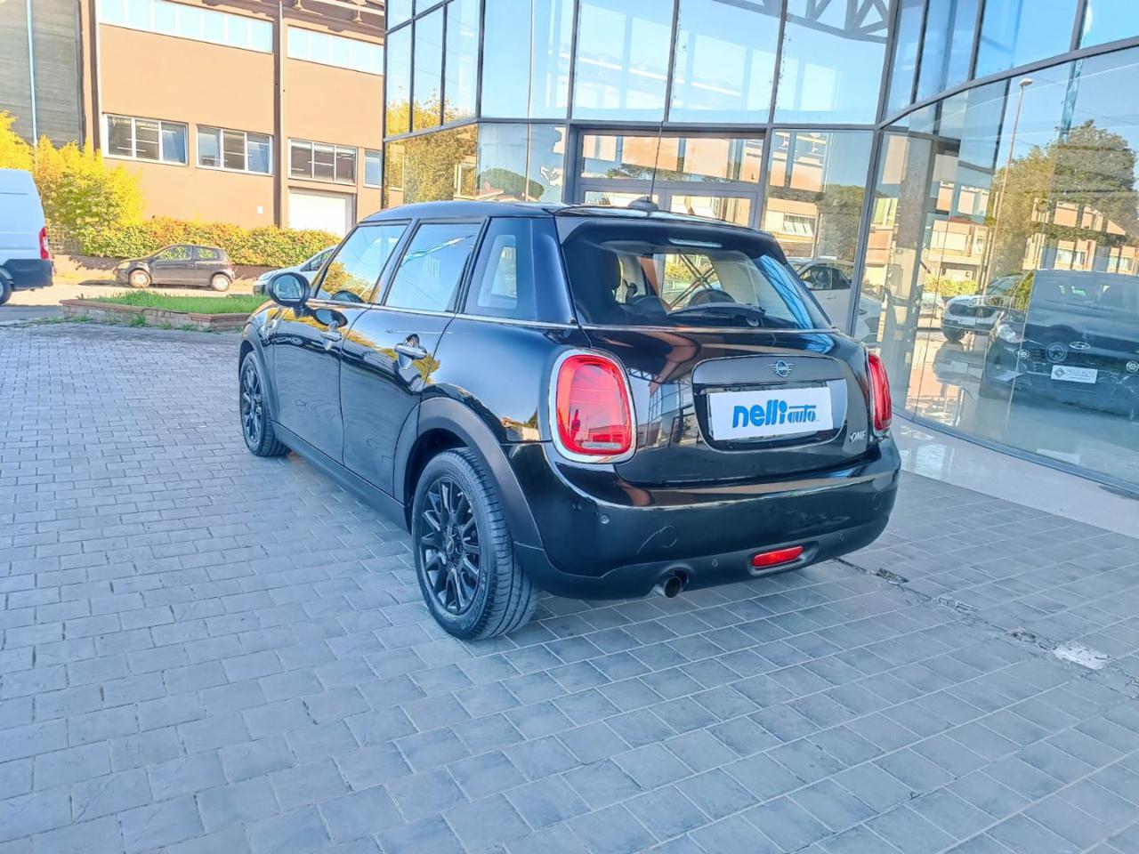 MINI One 1.5 One 75 CV Baker Street 5 porte - 8