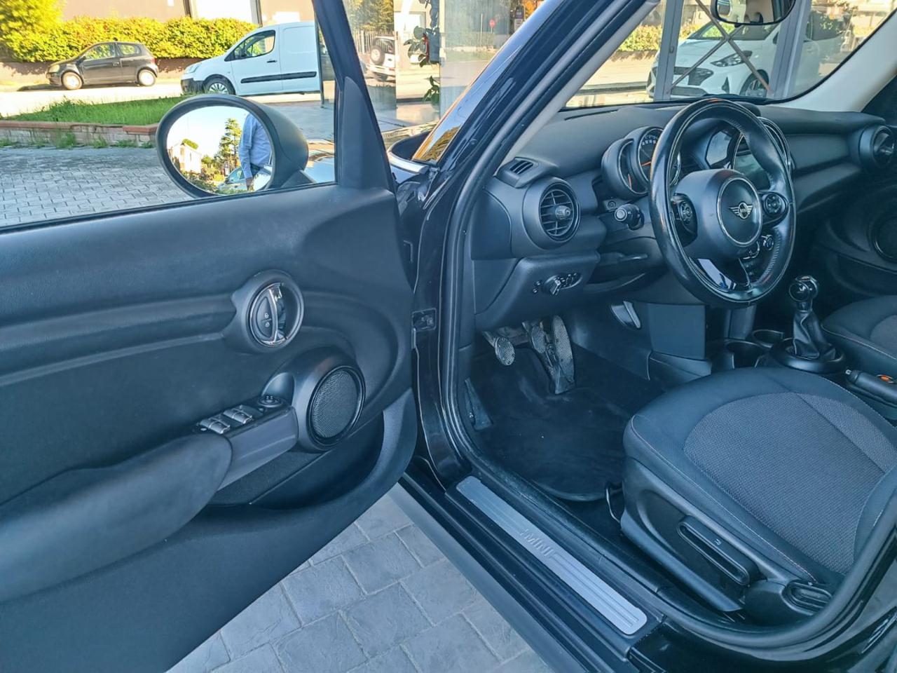 MINI One 1.5 One 75 CV Baker Street 5 porte - 25