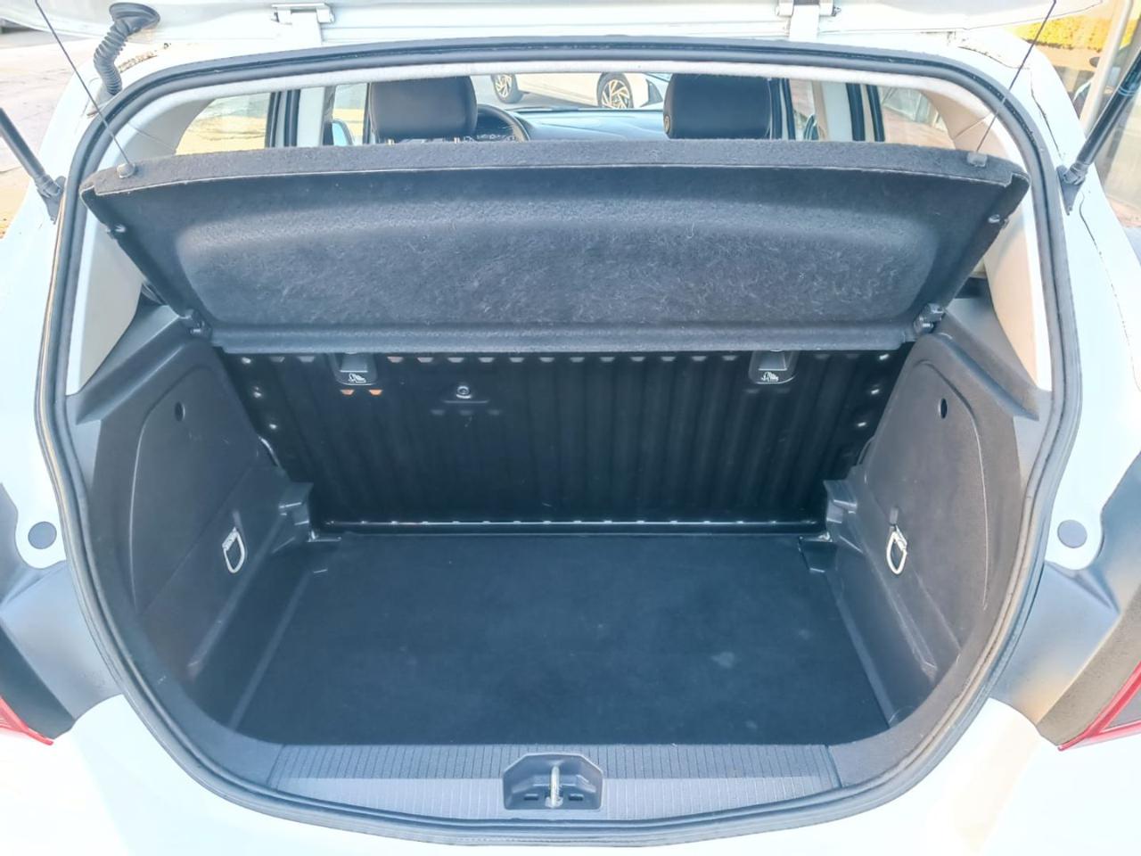 OPEL Corsa 1.2 5 porte Advance - 19