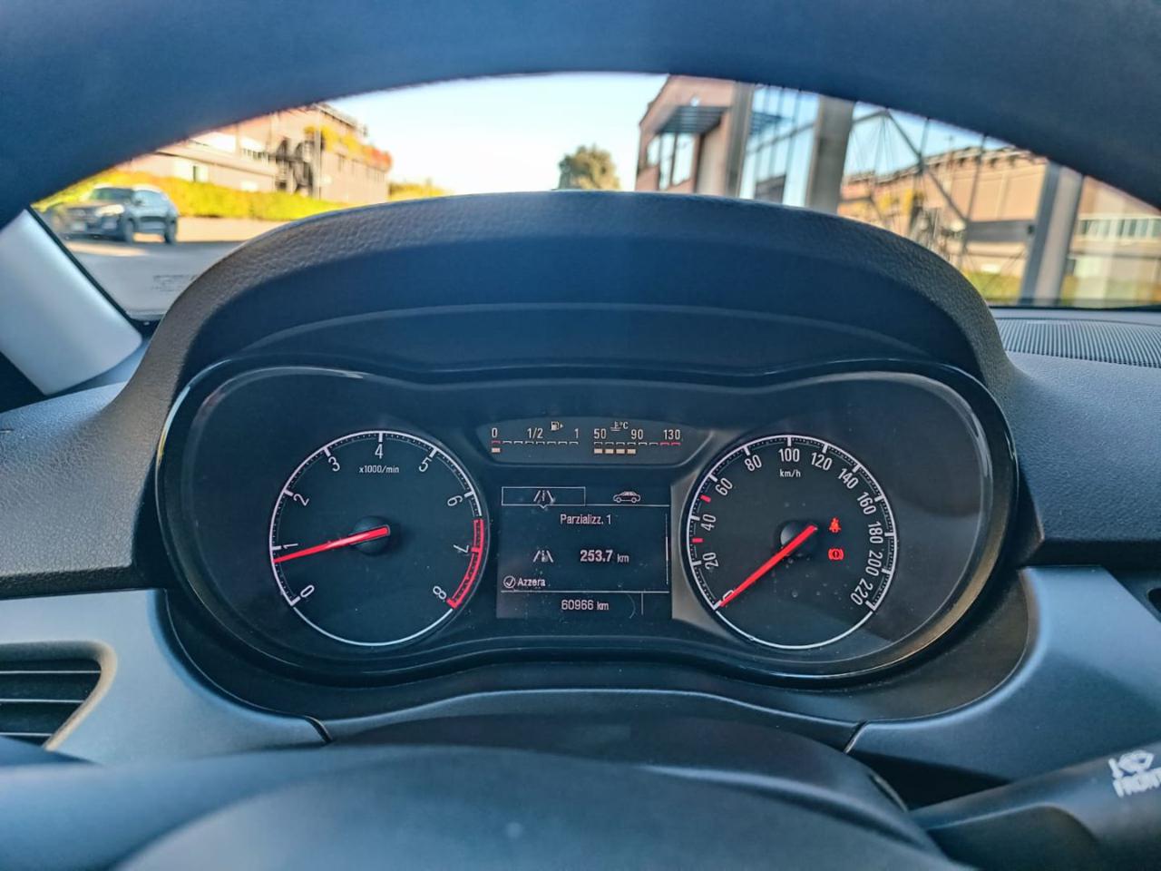 OPEL Corsa 1.2 5 porte Advance - 24