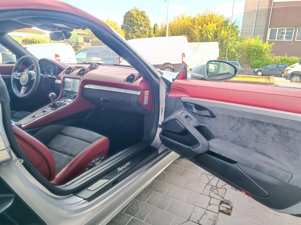 PORSCHE 718 Spyder 4.0 GTS - 23