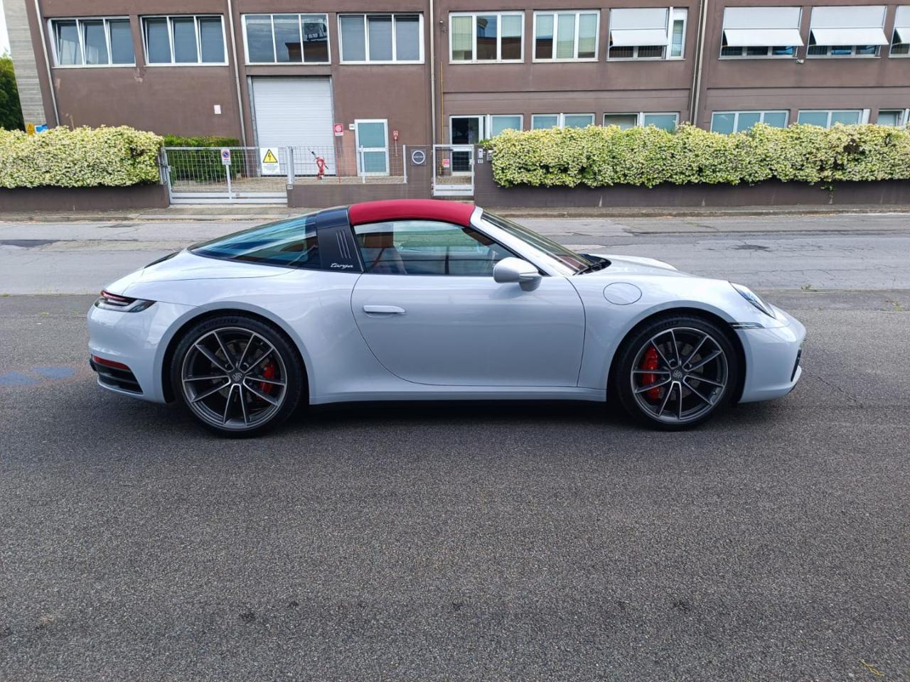 PORSCHE 911 Targa 4S - 11