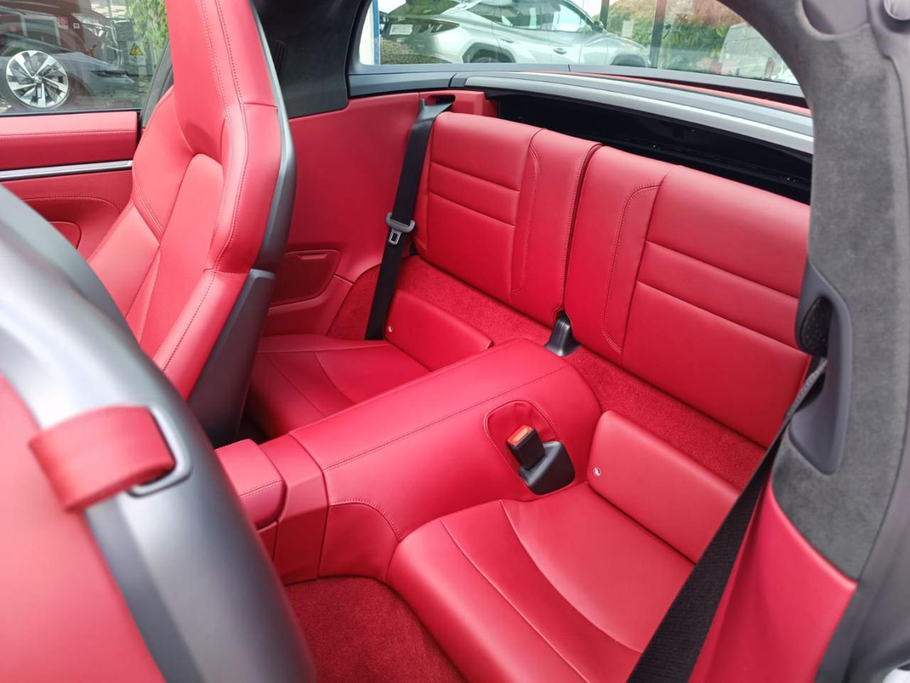 PORSCHE 911 Targa 4S - 8